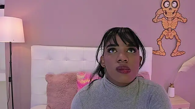 KendraChavez  online show from 11-07-25, 09:15