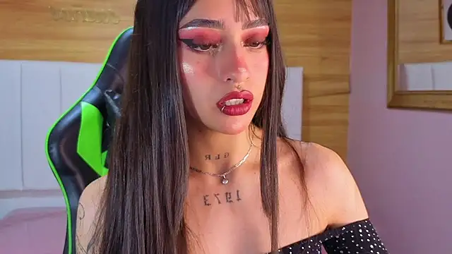 Abril Velvet a  online show from 01-14-26, 12:33