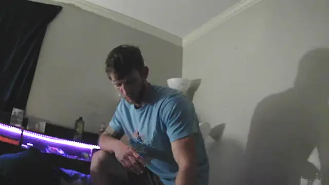 Snapshot of IsAparty chatting on 01-17-26, 09:25 IsAparty online show from 01-17-26, 09:25