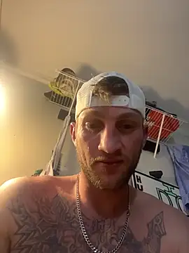 Snapshot of IsAparty chatting on 03-04-26, 09:15 IsAparty online show from 03-04-26, 09:15