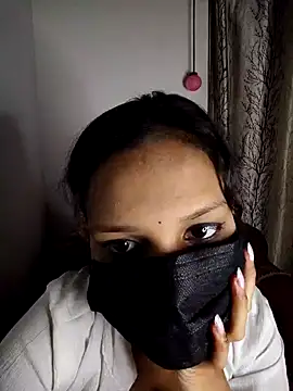 Pinkki-Age18 online show from 01-14-26, 04:45