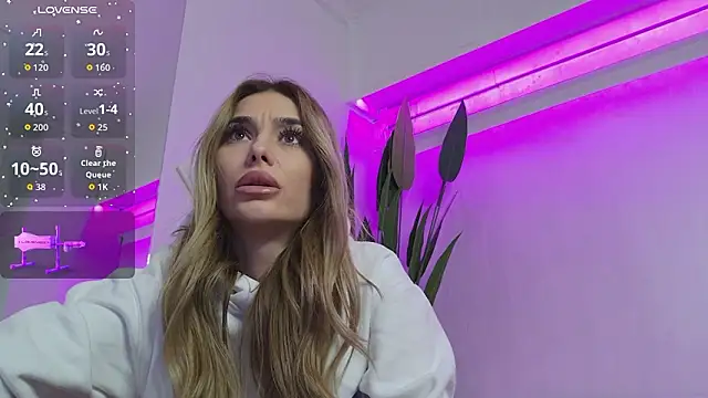 Snapshot of KaseyQuinn_ chatting on 02-01-26, 07:56 KaseyQuinn online show from 02-01-26, 07:56