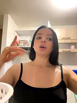 Snapshot of gigi_bunn chatting on 10-18-25, 01:08 gigi bunn online show from 10-18-25, 01:08