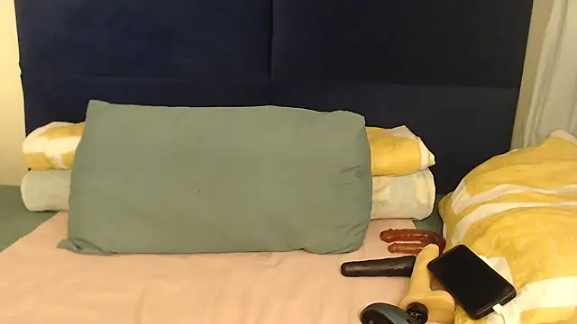 Sexy-Momo online show from 12-19-25, 07:54