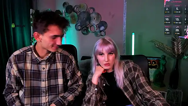 Snapshot of marta_smith chatting on 10-17-25, 08:00 marta smith online show from 10-17-25, 08:00