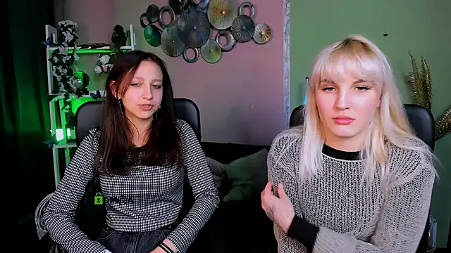 Snapshot of marta_smith chatting on 11-13-25, 08:19 marta smith online show from 11-13-25, 08:19