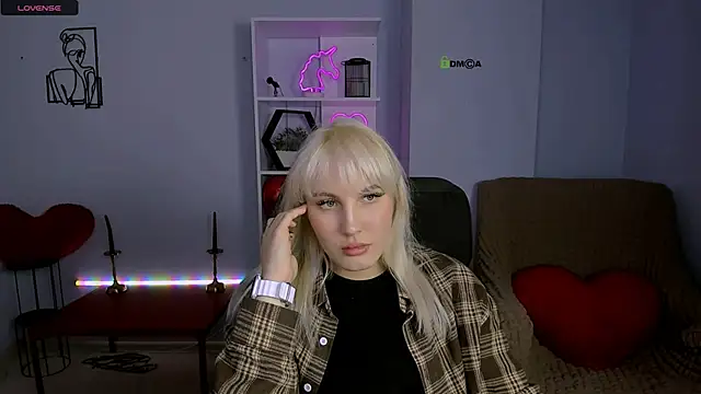 Snapshot of marta_smith chatting on 11-16-25, 08:36 marta smith online show from 11-16-25, 08:36