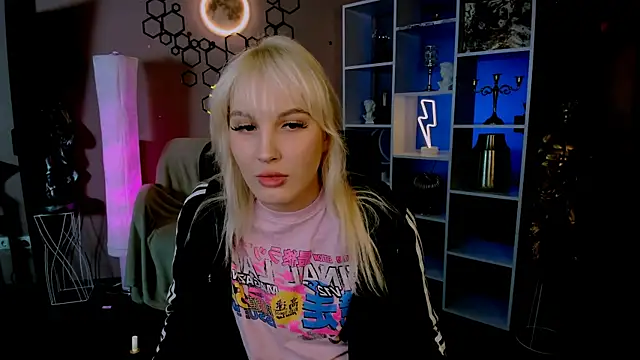 Snapshot of marta_smith chatting on 11-29-25, 08:12 marta smith online show from 11-29-25, 08:12