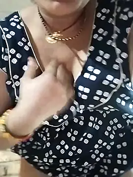 Snapshot of rani8008 chatting on 09-19-25, 05:53 rani8008 online show from 09-19-25, 05:53