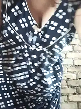 Snapshot of rani8008 chatting on 09-28-25, 06:41 rani8008 online show from 09-28-25, 06:41