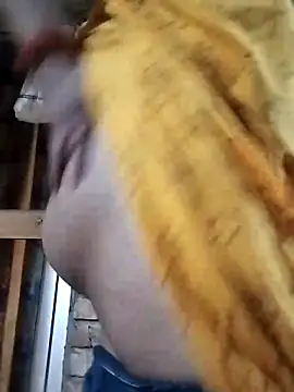 Snapshot of rani8008 chatting on 10-17-25, 05:43 rani8008 online show from 10-17-25, 05:43