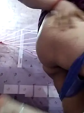 Snapshot of rani8008 chatting on 10-21-25, 06:08 rani8008 online show from 10-21-25, 06:08