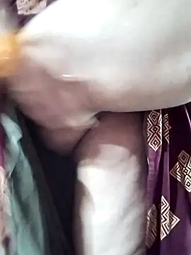 Snapshot of rani8008 chatting on 11-08-25, 06:46 rani8008 online show from 11-08-25, 06:46