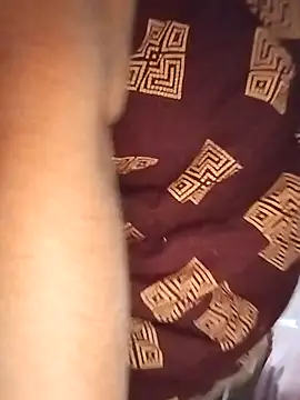 Snapshot of rani8008 chatting on 11-17-25, 04:57 rani8008 online show from 11-17-25, 04:57