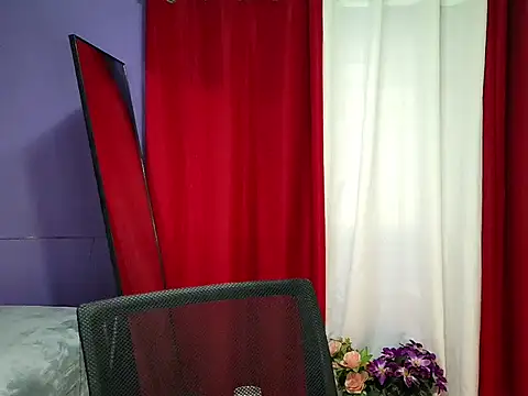  SweetSofialove online show from 10-11-25, 09:57