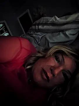 Snapshot of Sugarloveless chatting on 10-15-25, 08:53 Sugarloveless online show from 10-15-25, 08:53