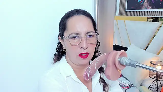 Luna Naughty1 online show from 01-16-26, 07:29