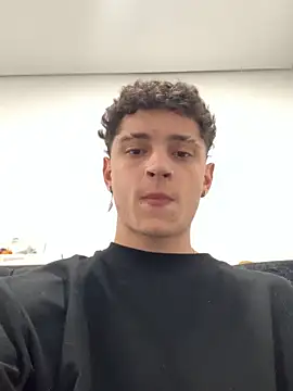 Snapshot of afos_ chatting on 10-28-25, 04:49 afos online show from 10-28-25, 04:49