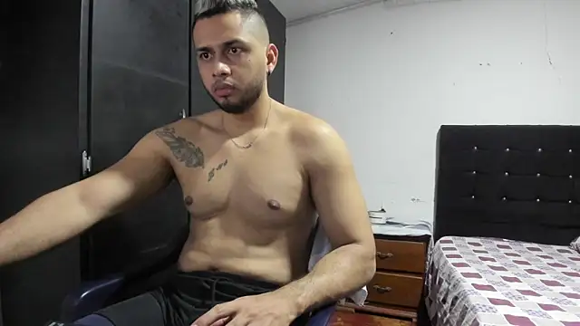 Snapshot of Ryan_xc1 chatting on 01-16-26, 02:59 Ryan xc1 online show from 01-16-26, 02:59