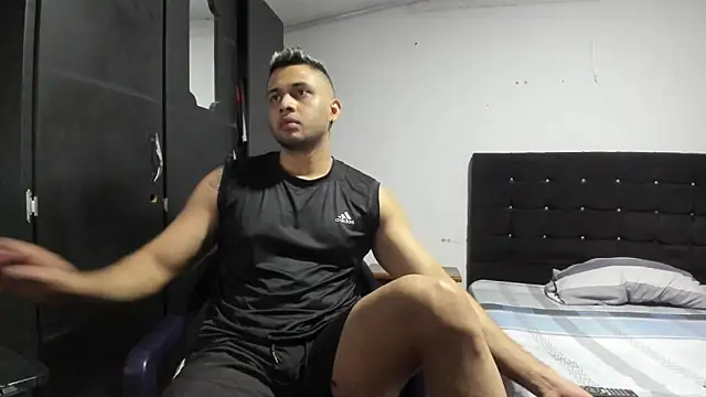 Snapshot of Ryan_xc1 chatting on 02-01-26, 02:32 Ryan xc1 online show from 02-01-26, 02:32