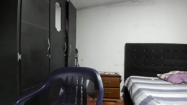 Snapshot of Ryan_xc1 chatting on 02-23-26, 06:05 Ryan xc1 online show from 02-23-26, 06:05