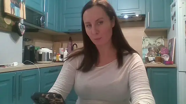 ALICAINWONDERLAND online show from 11-20-25, 06:40