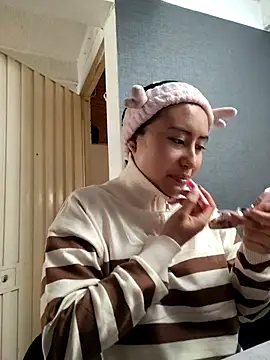 Venus Rivers online show from 10-15-25, 01:11