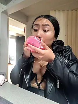 Venus Rivers online show from 11-12-25, 01:11