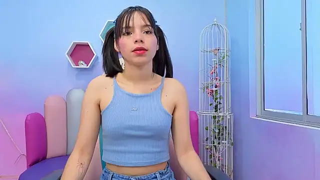 Issa Skinny  online show from 10-16-25, 11:33