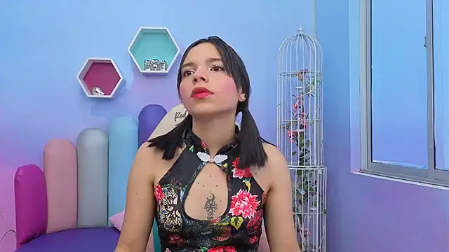 Issa Skinny  online show from 11-02-25, 11:56