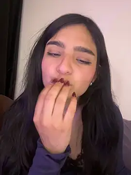 Clementyne30 online show from 11-19-25, 12:54