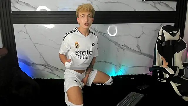 Saimonvela online show from 10-25-25, 10:48