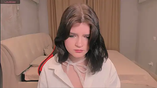 MoriGirl online show from 09-15-25, 03:01