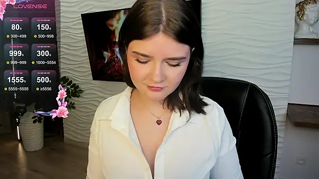 MoriGirl online show from 10-04-25, 01:09