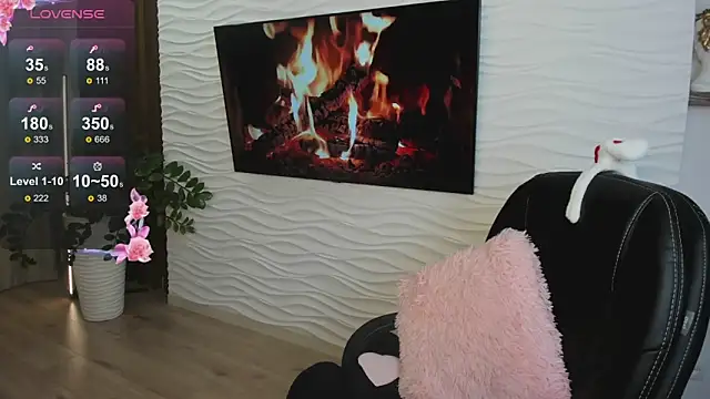 MoriGirl online show from 10-07-25, 01:08