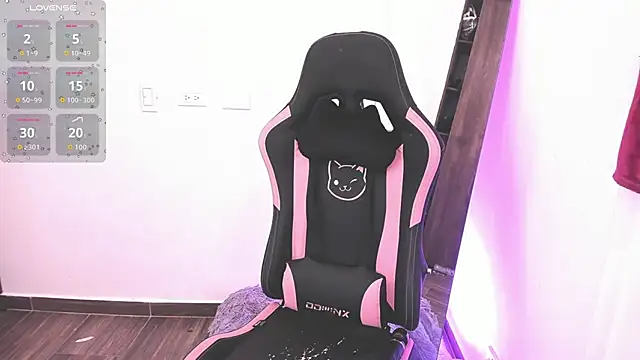 samiacooper25 online show from 09-10-25, 01:22