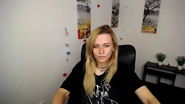 PeppyMia online show from 10-21-25, 06:03