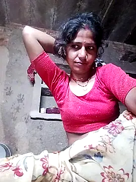 Snapshot of MISS-KAYA chatting on 10-07-25, 11:35 MISS-KAYA online show from 10-07-25, 11:35