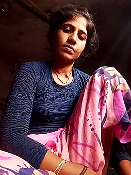 Snapshot of MISS-KAYA chatting on 10-26-25, 03:29 MISS-KAYA online show from 10-26-25, 03:29