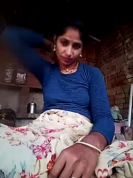 Snapshot of MISS-KAYA chatting on 10-28-25, 10:30 MISS-KAYA online show from 10-28-25, 10:30