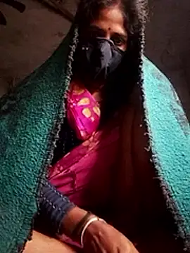 Snapshot of MISS-KAYA chatting on 11-15-25, 10:37 MISS-KAYA online show from 11-15-25, 10:37