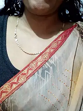 Snapshot of spicysuhana chatting on 01-17-26, 10:57 spicysuhana online show from 01-17-26, 10:57