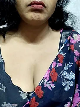 Snapshot of spicysuhana chatting on 01-31-26, 10:41 spicysuhana online show from 01-31-26, 10:41