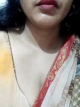 Snapshot of spicysuhana chatting on 02-18-26, 12:06 spicysuhana online show from 02-18-26, 12:06