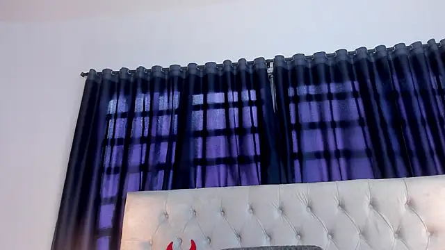 Snapshot of cristhi_esterling chatting on 11-11-25, 12:16 cristhi esterling online show from 11-11-25, 12:16