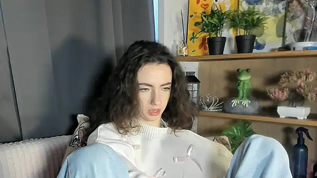 DeneenTurja online show from 10-08-25, 09:29