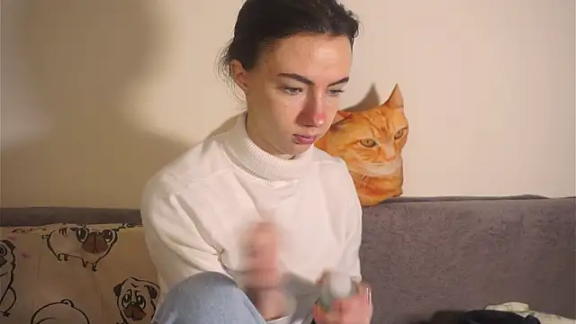 DeneenTurja online show from 10-31-25, 07:53