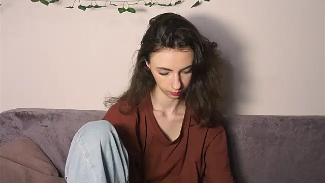 DeneenTurja online show from 11-09-25, 10:35