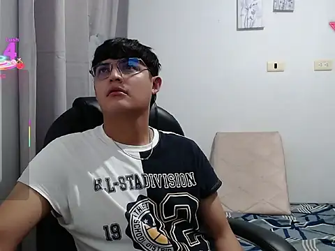 Snapshot of yesitwink_ chatting on 03-16-26, 02:39 yesitwink online show from 03-16-26, 02:39