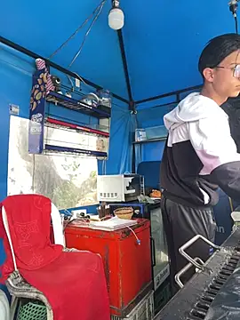 diegoand0911 online show from 04-05-26, 04:48